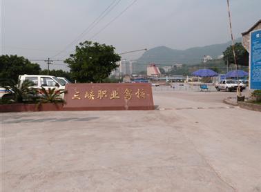 自制肉松的做法_蓬松香浓的自制肉松_自制肉松怎么做_chonglychang的菜谱:英亚官网(图1) 英亚官网